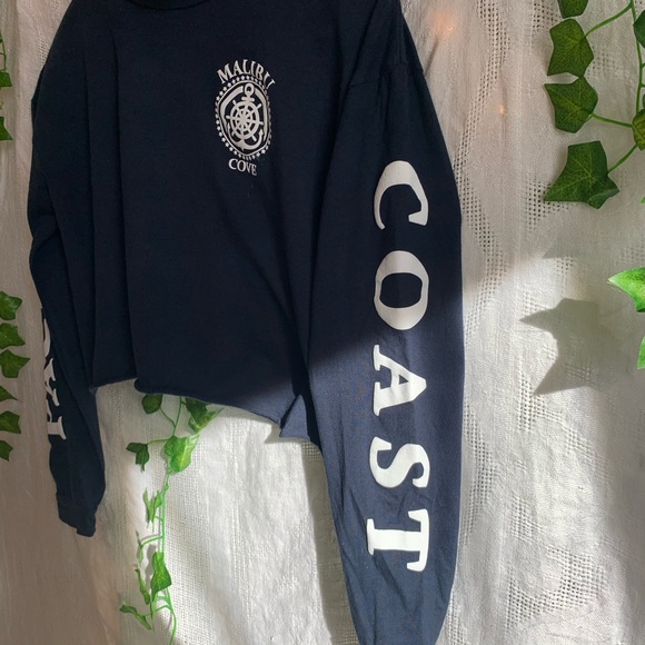 Pacific Coast cropped long sleeve shirt - Picture 4 of 5